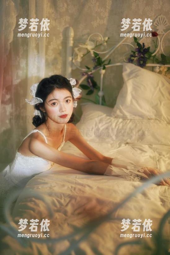 FAIRY CLUB妖精社 - 焦艺泳装写真集精选，感受清凉与时尚的完美交融.txt-梦若依